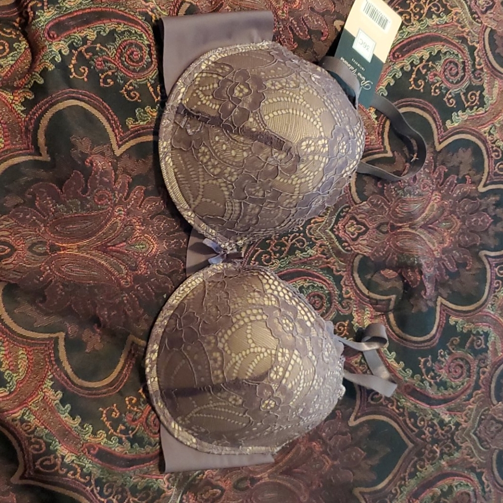 NWT 36C Bra